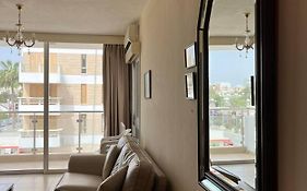 Beach Apartment Mackenzie, Larnaca